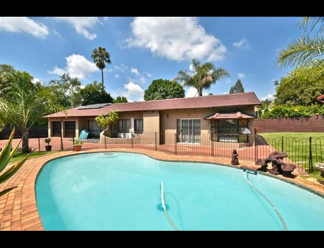 3 BEDROOM HOUSE FOR SALE IN RANDPARK RIDGE